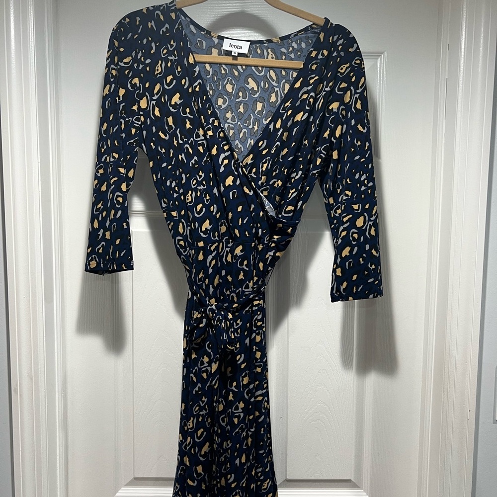 Leota fitted belted dress